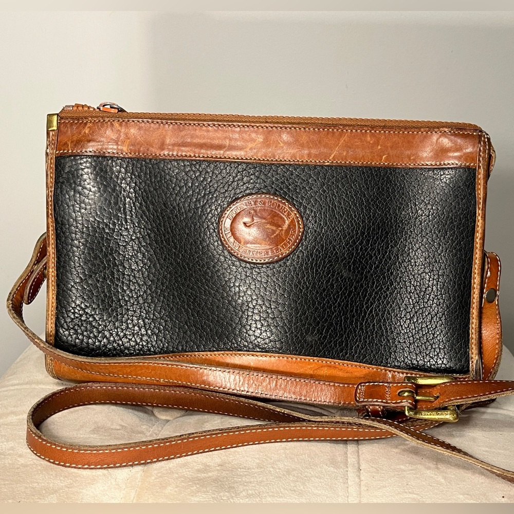 Vintage Dooney & Bourke purse